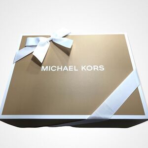 Michael Kors Gift Box & Ribbon (Large)‎